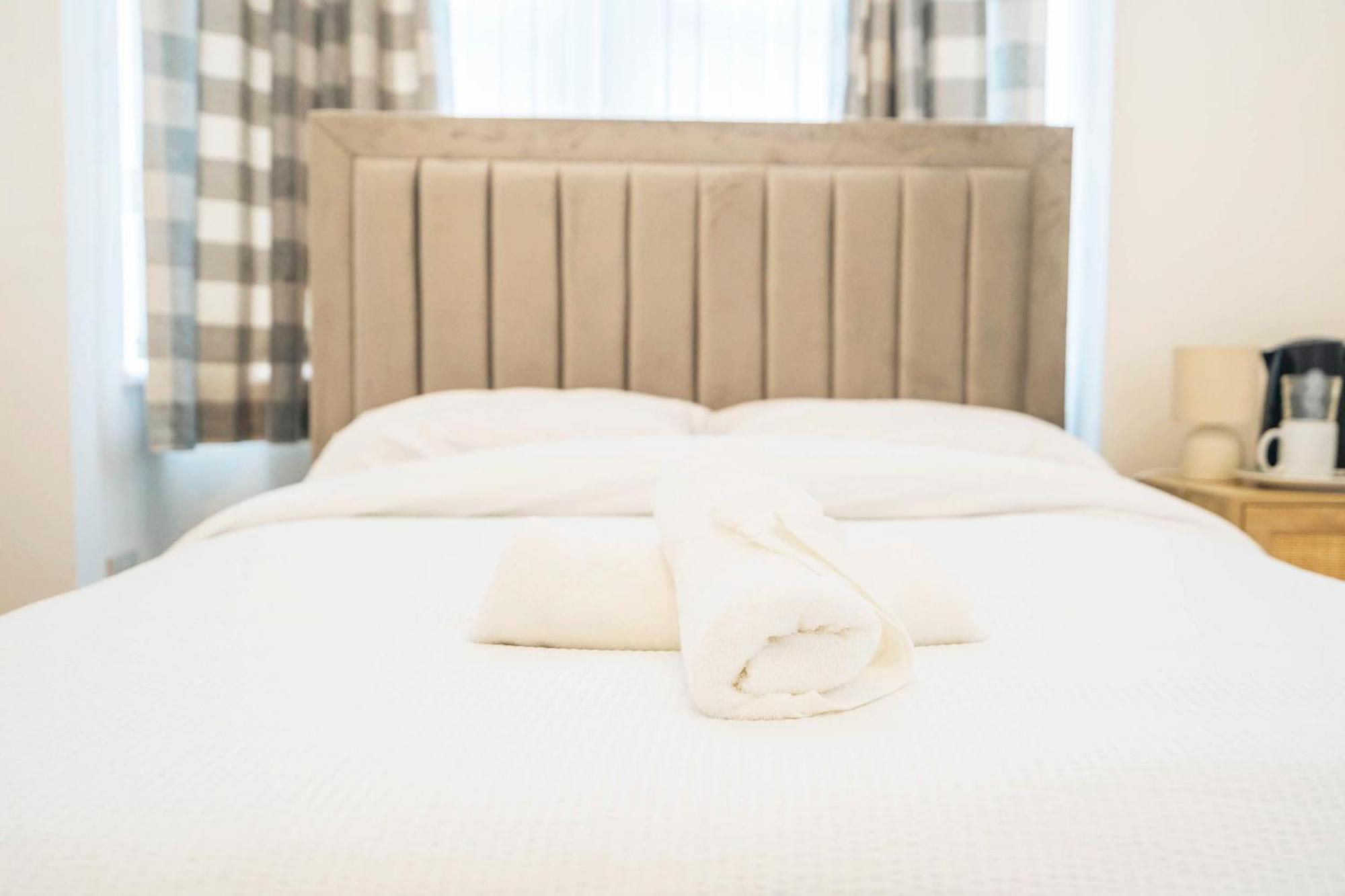 Majestic Inn Буутъл Екстериор снимка